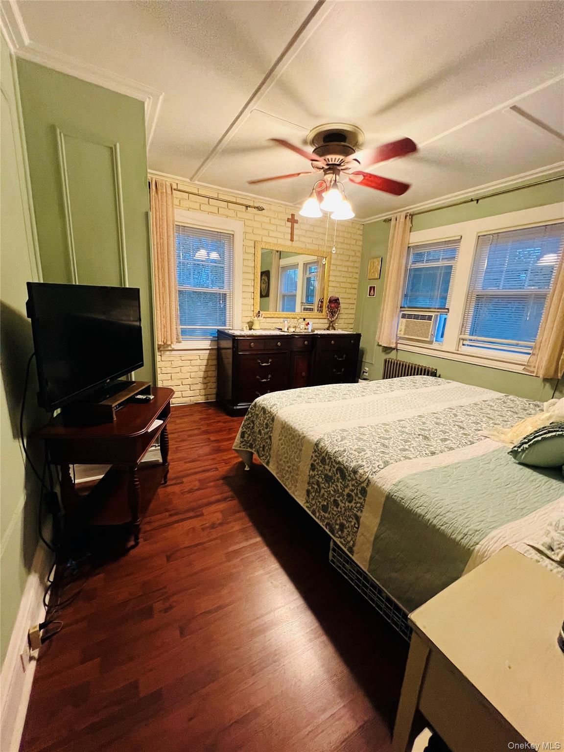 Single Family Logan Bronx, NY 10465, MLS-923527-23