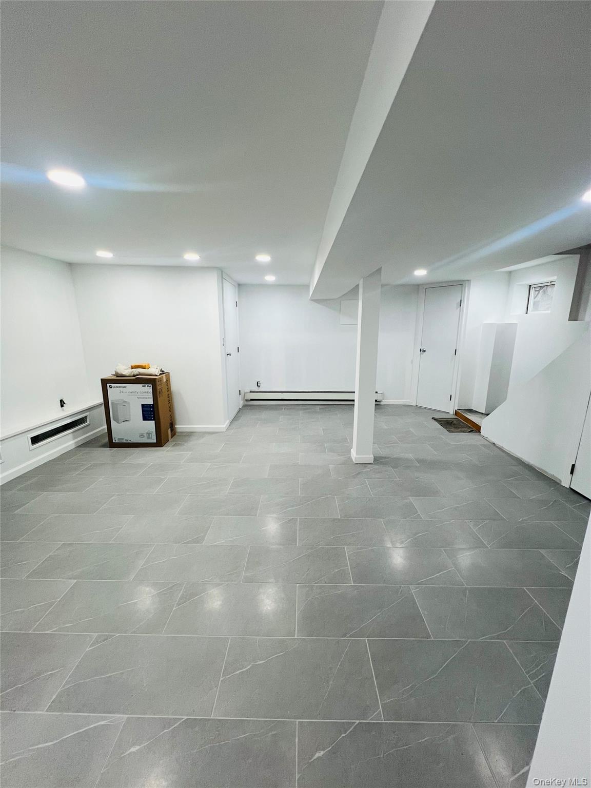 Single Family Logan  Bronx, NY 10465, MLS-923527-31