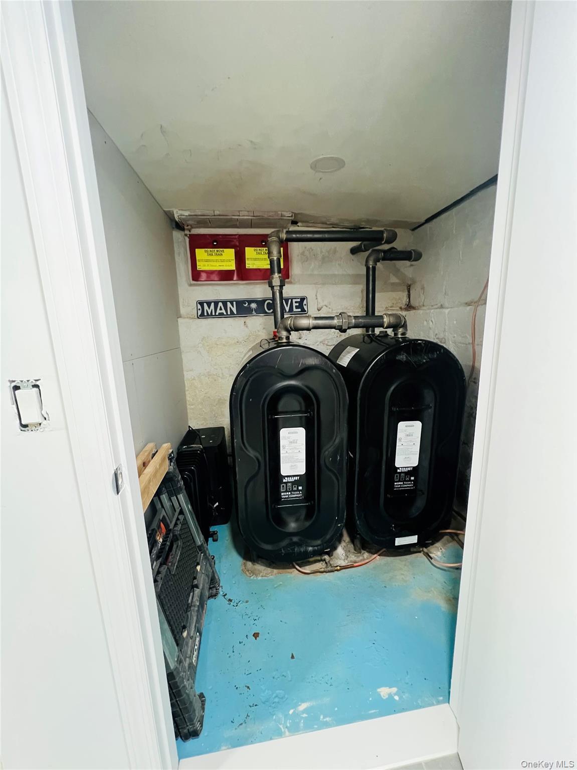 Single Family Logan  Bronx, NY 10465, MLS-923527-33