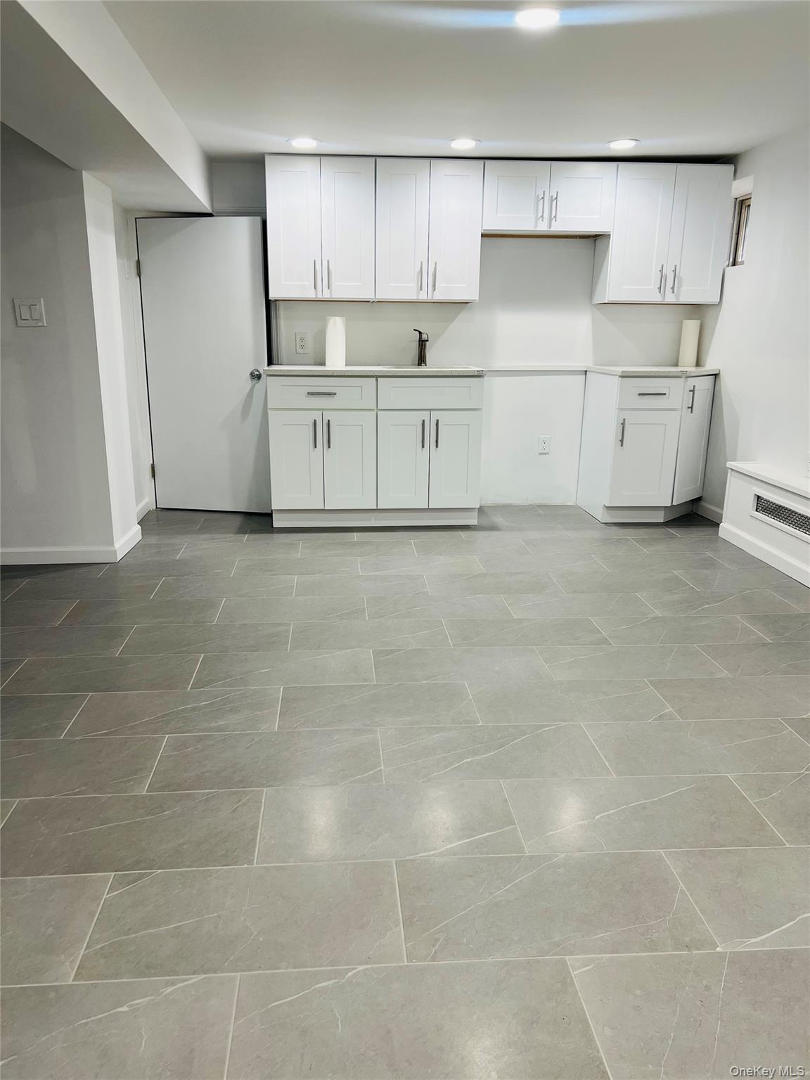 Single Family Logan  Bronx, NY 10465, MLS-923527-34