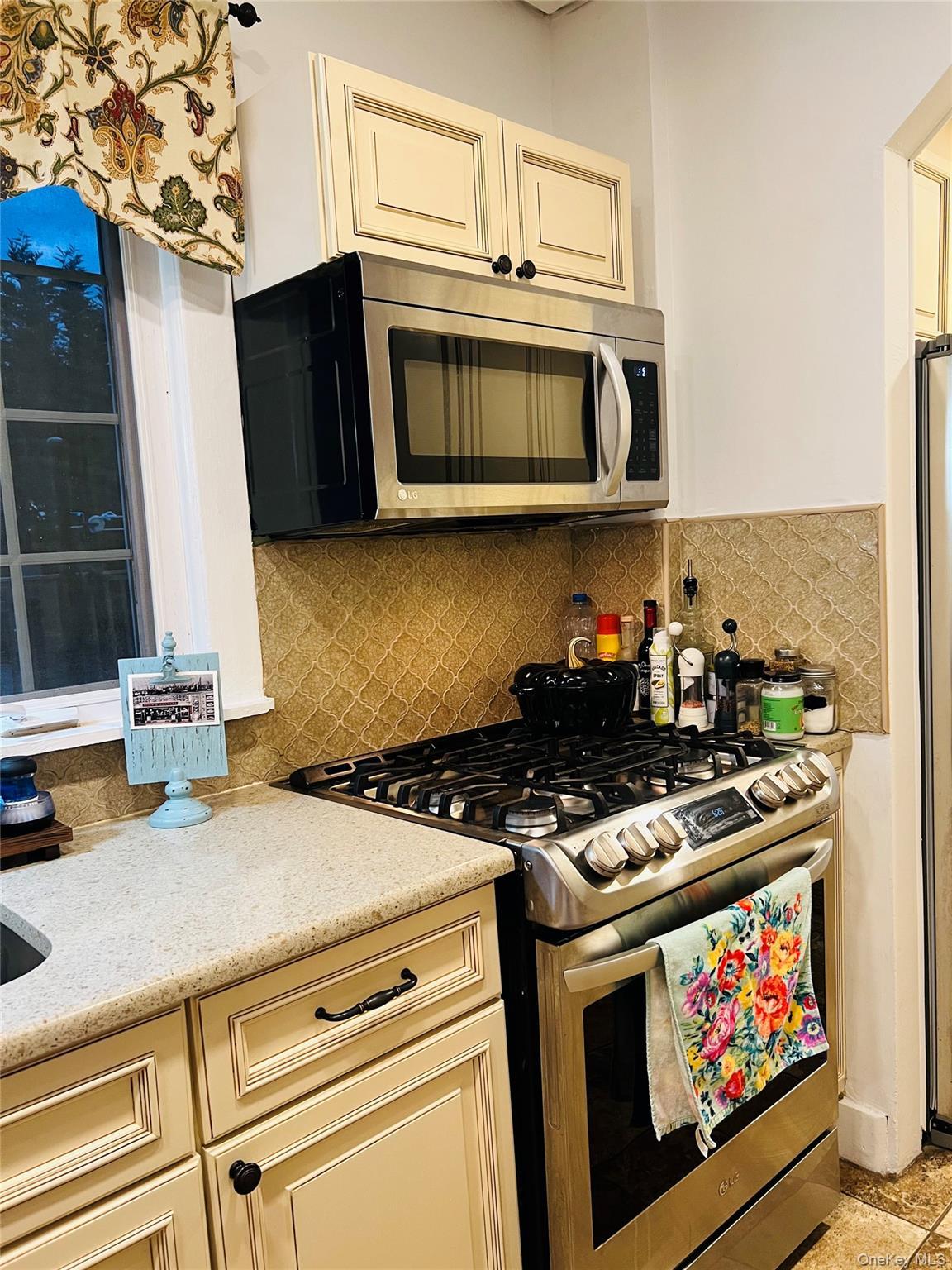 Single Family Logan Bronx, NY 10465, MLS-923527-5