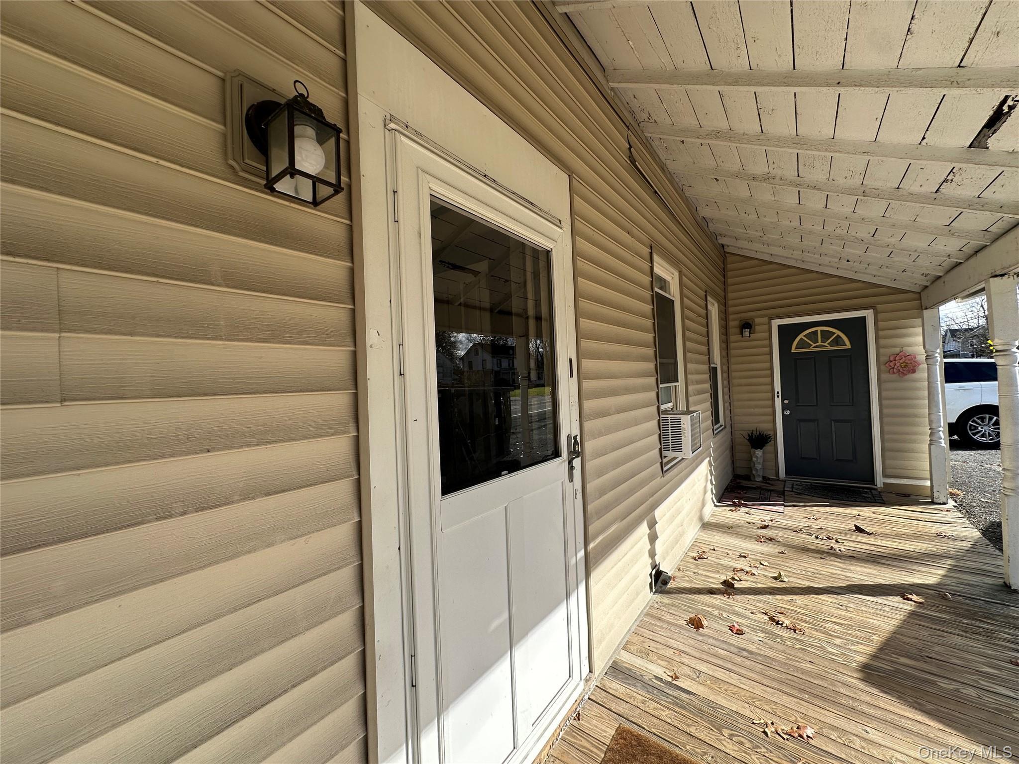 Single Family Main  Ulster County, NY 12525, MLS-923530-38