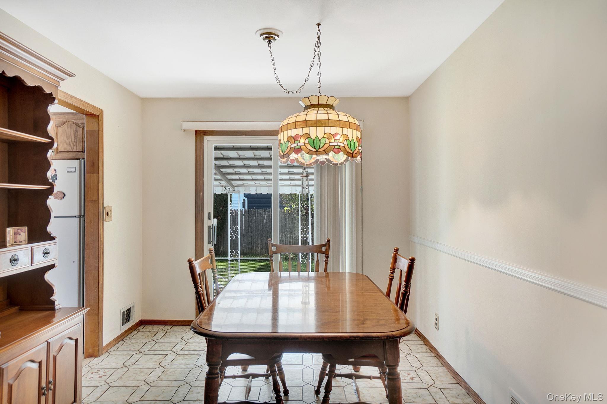 Single Family Lehigh Nassau County, NY 11801, MLS-923535-8