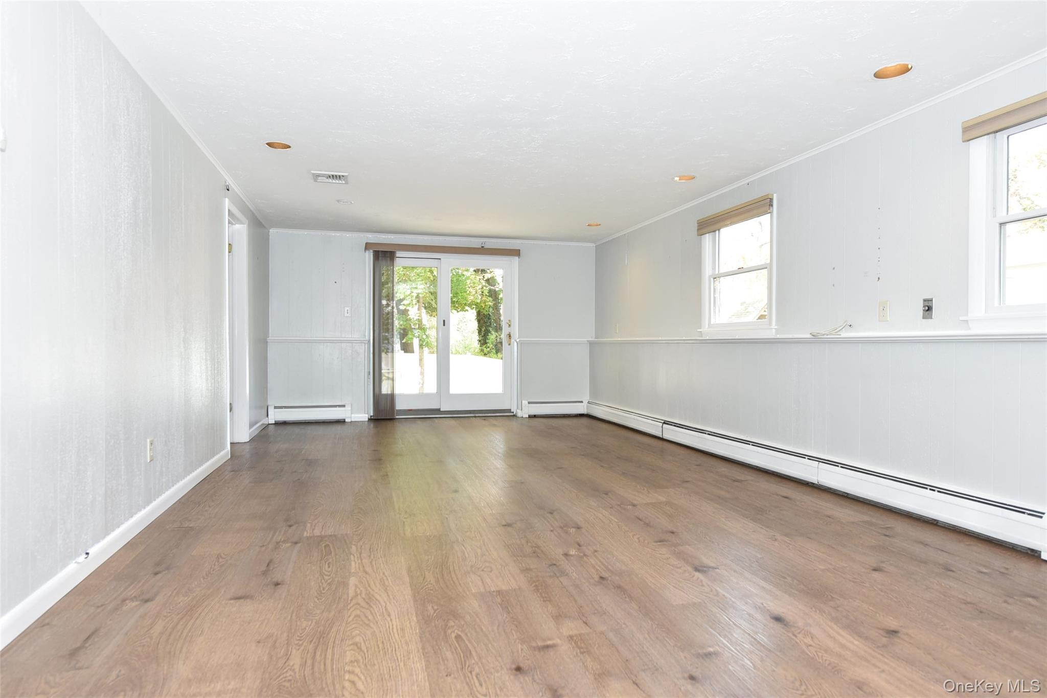 Single Family Hillcrest Rockland County, NY 10901, MLS-923553-23