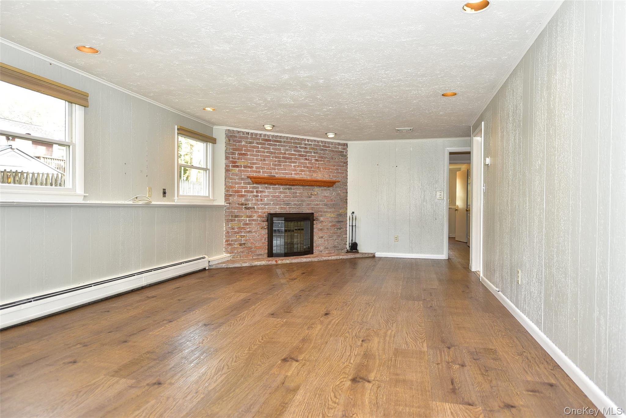 Single Family Hillcrest Rockland County, NY 10901, MLS-923553-24