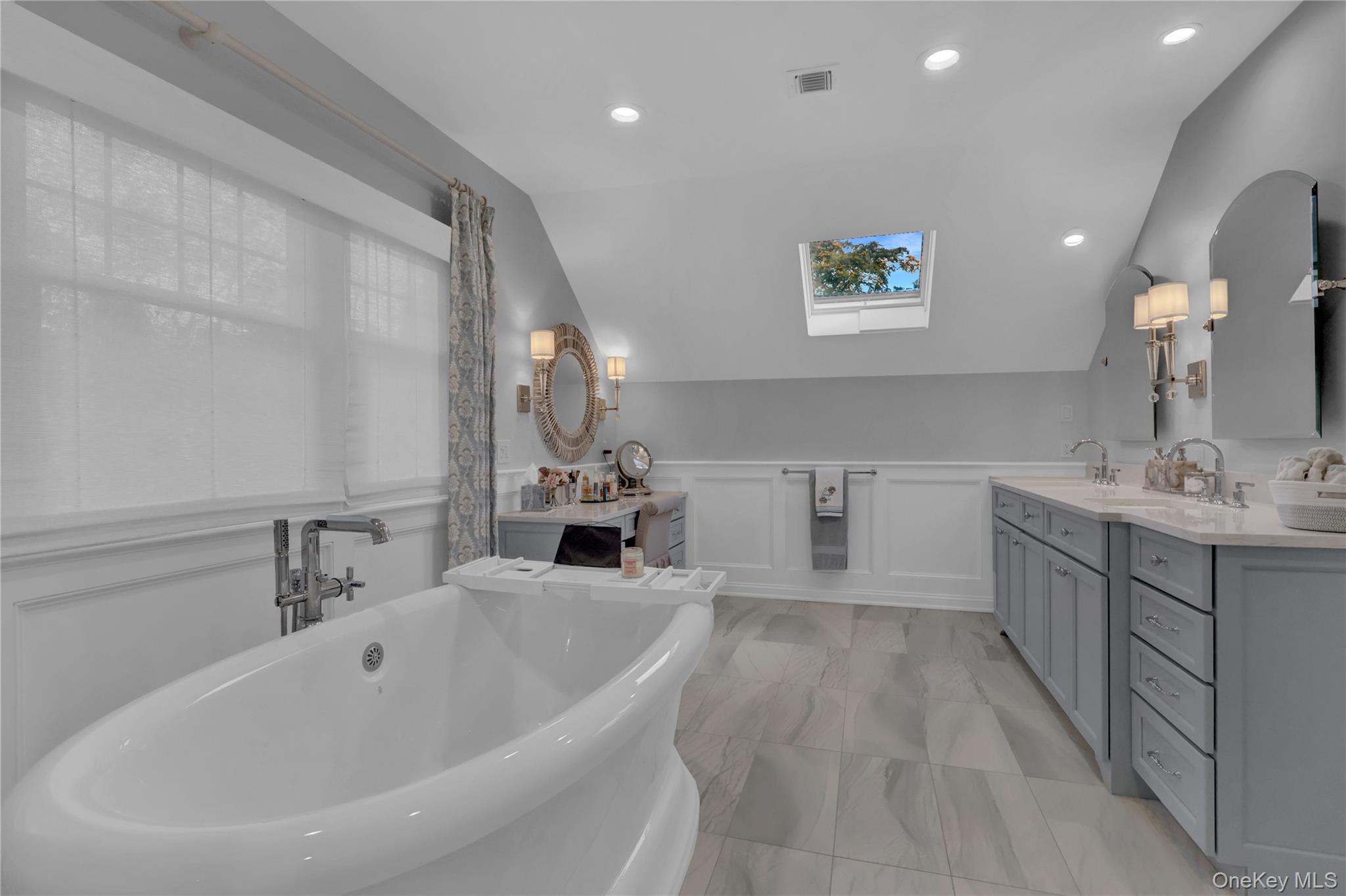 Single Family Old Field  Suffolk County, NY 11733, MLS-923555-17