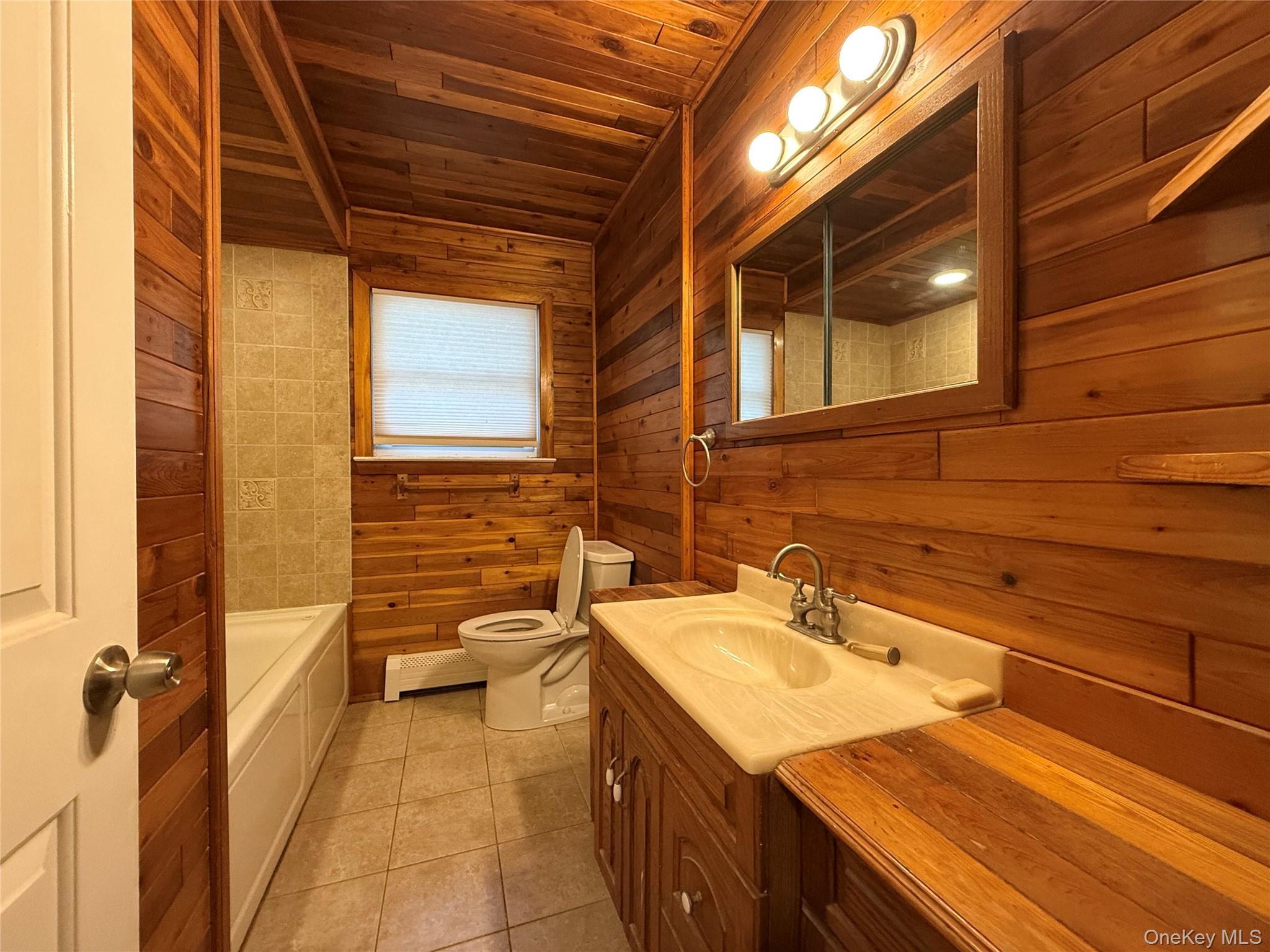 Single Family Newcomb  Suffolk County, NY 11961, MLS-923573-11