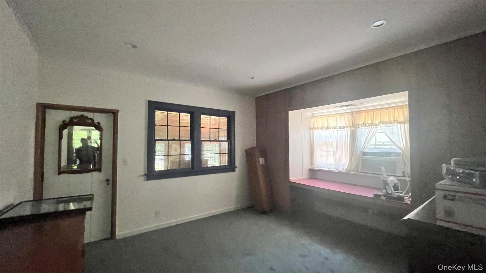 Single Family Baron De Hirsch Westchester County, NY 10517, MLS-923577-3