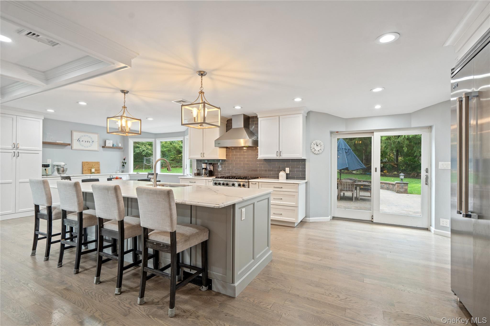 Single Family Hollow Suffolk County, NY 11746, MLS-923578-11