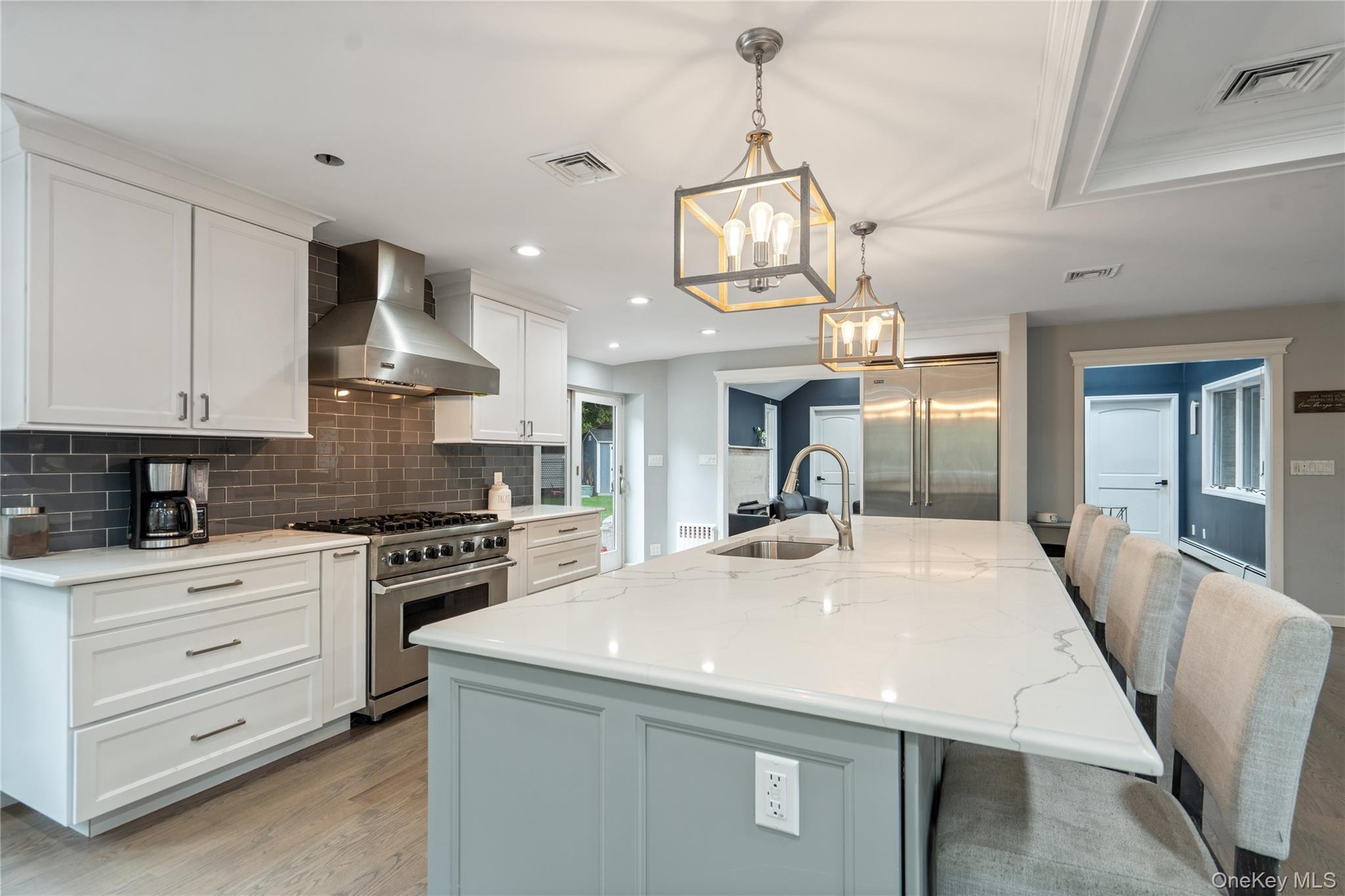 Single Family Hollow Suffolk County, NY 11746, MLS-923578-14