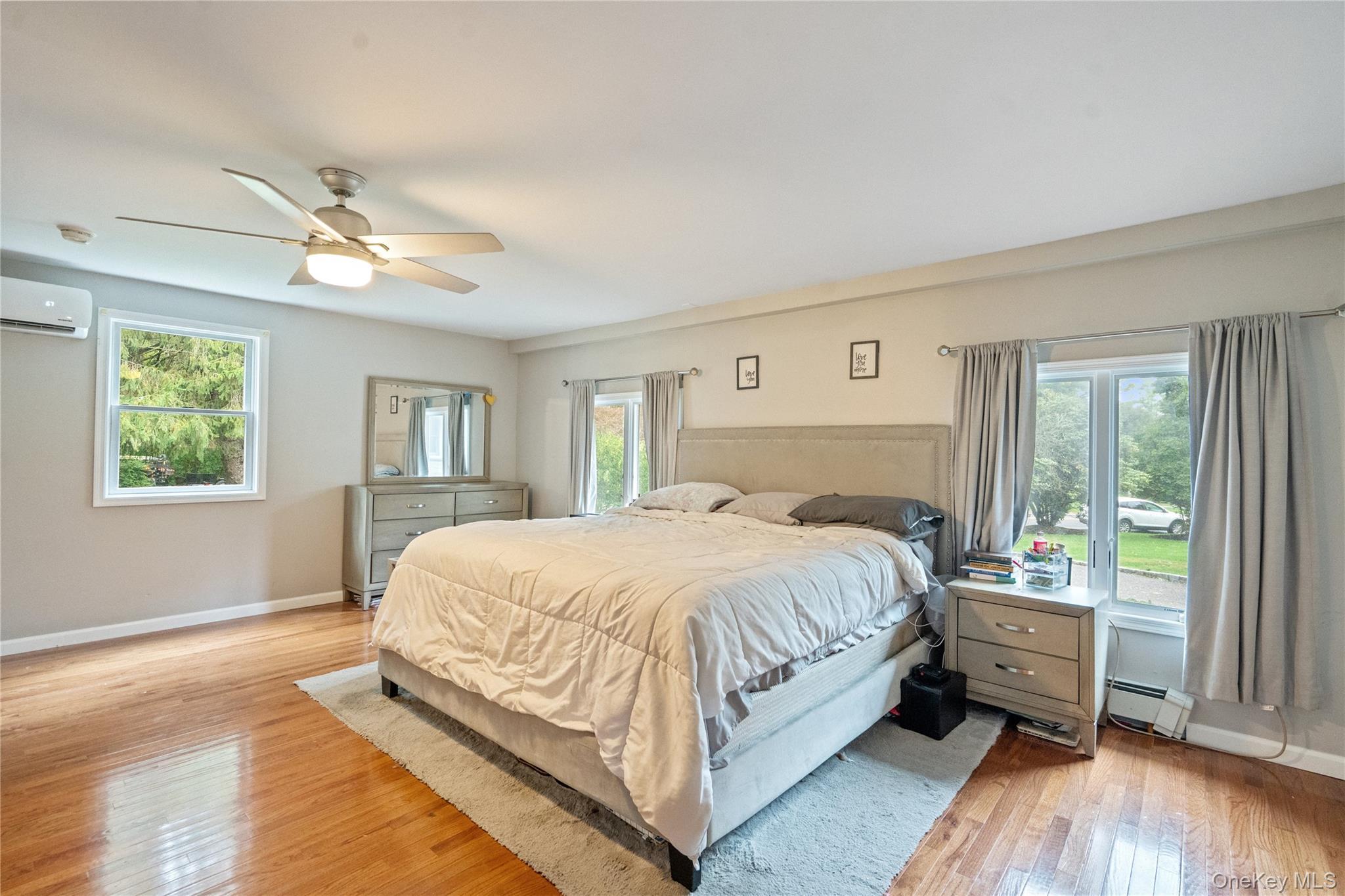 Single Family Hollow Suffolk County, NY 11746, MLS-923578-26