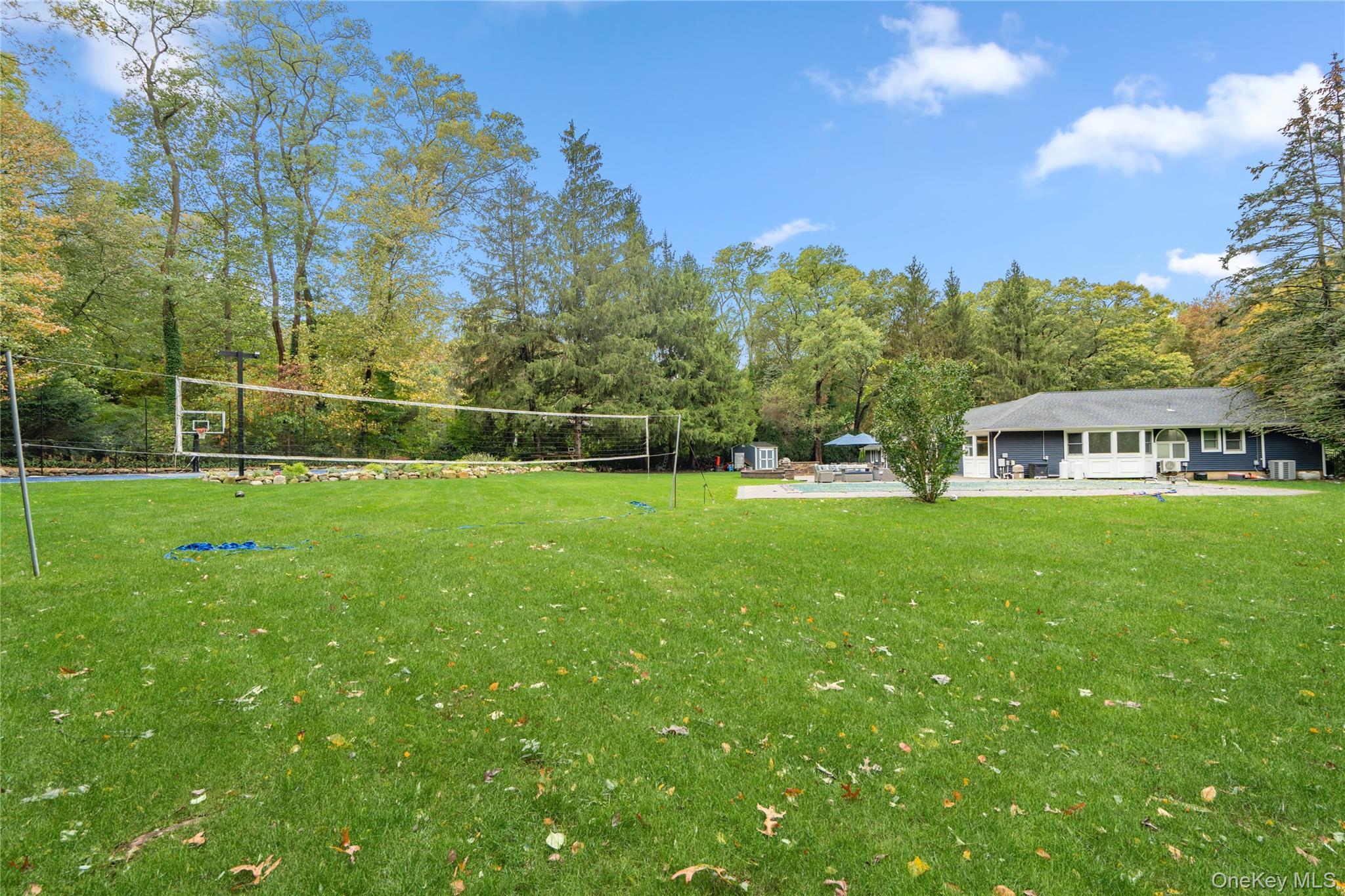 Single Family Hollow Suffolk County, NY 11746, MLS-923578-39