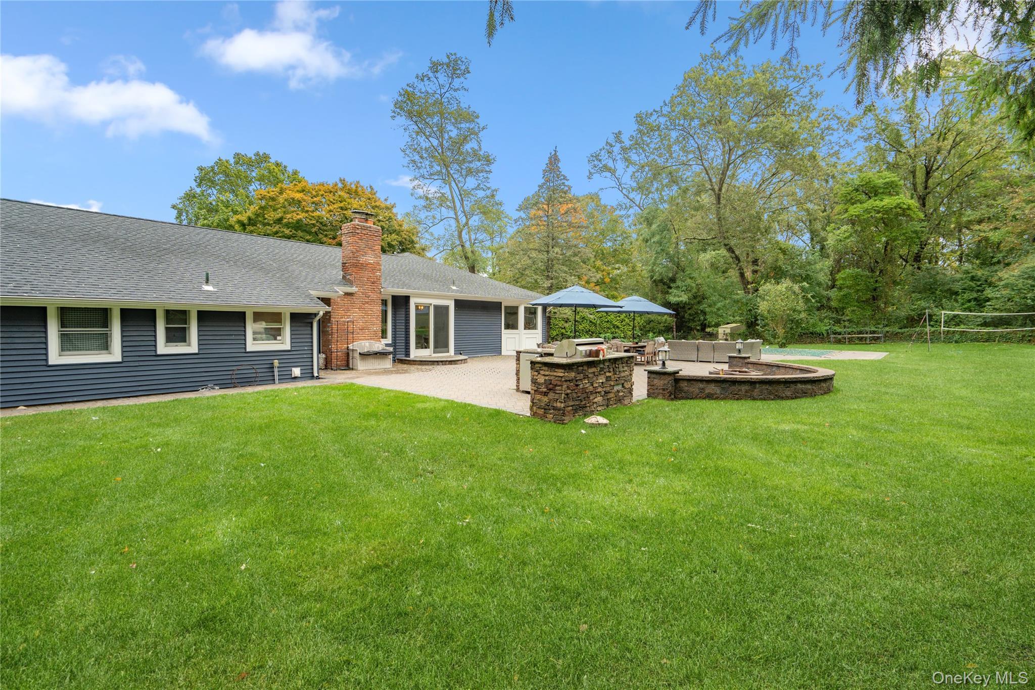 Single Family Hollow Suffolk County, NY 11746, MLS-923578-41