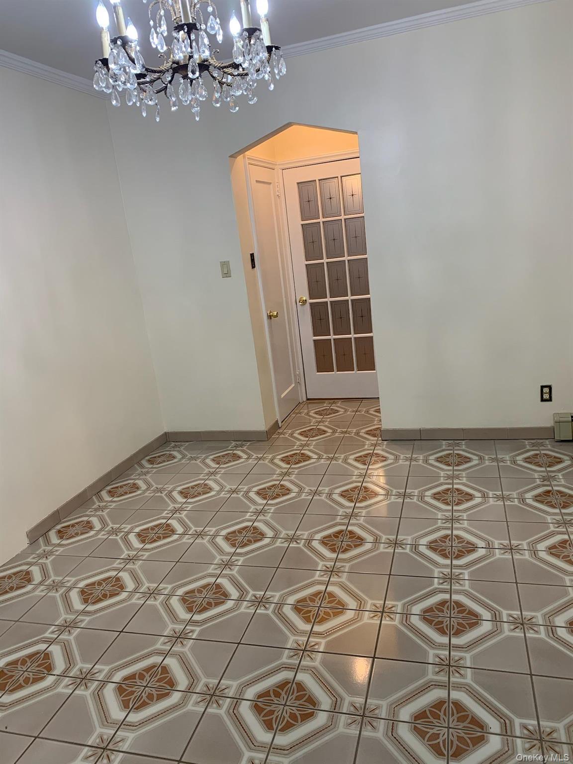 Single Family 85th  Queens, NY 11385, MLS-923640-9