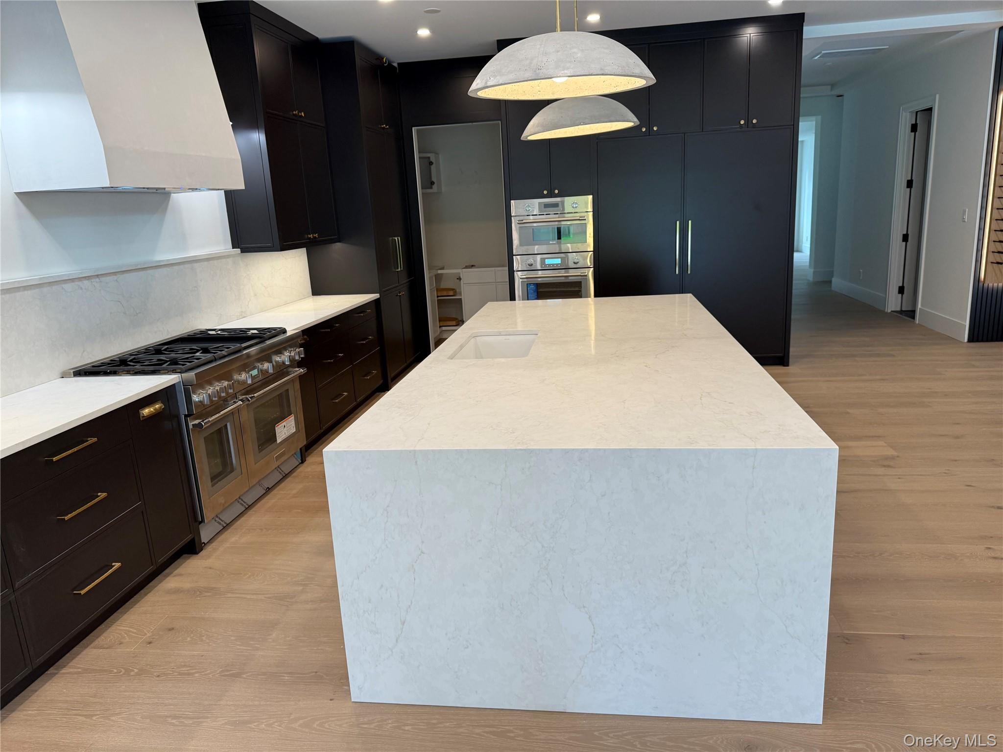 Single Family Long Beach Suffolk County, NY 11780, MLS-923645-10