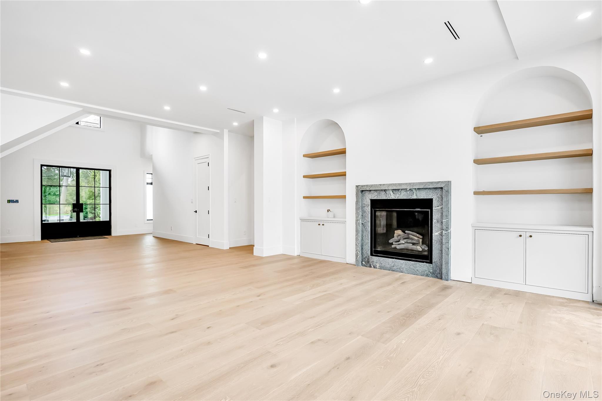 Single Family Long Beach Suffolk County, NY 11780, MLS-923645-24