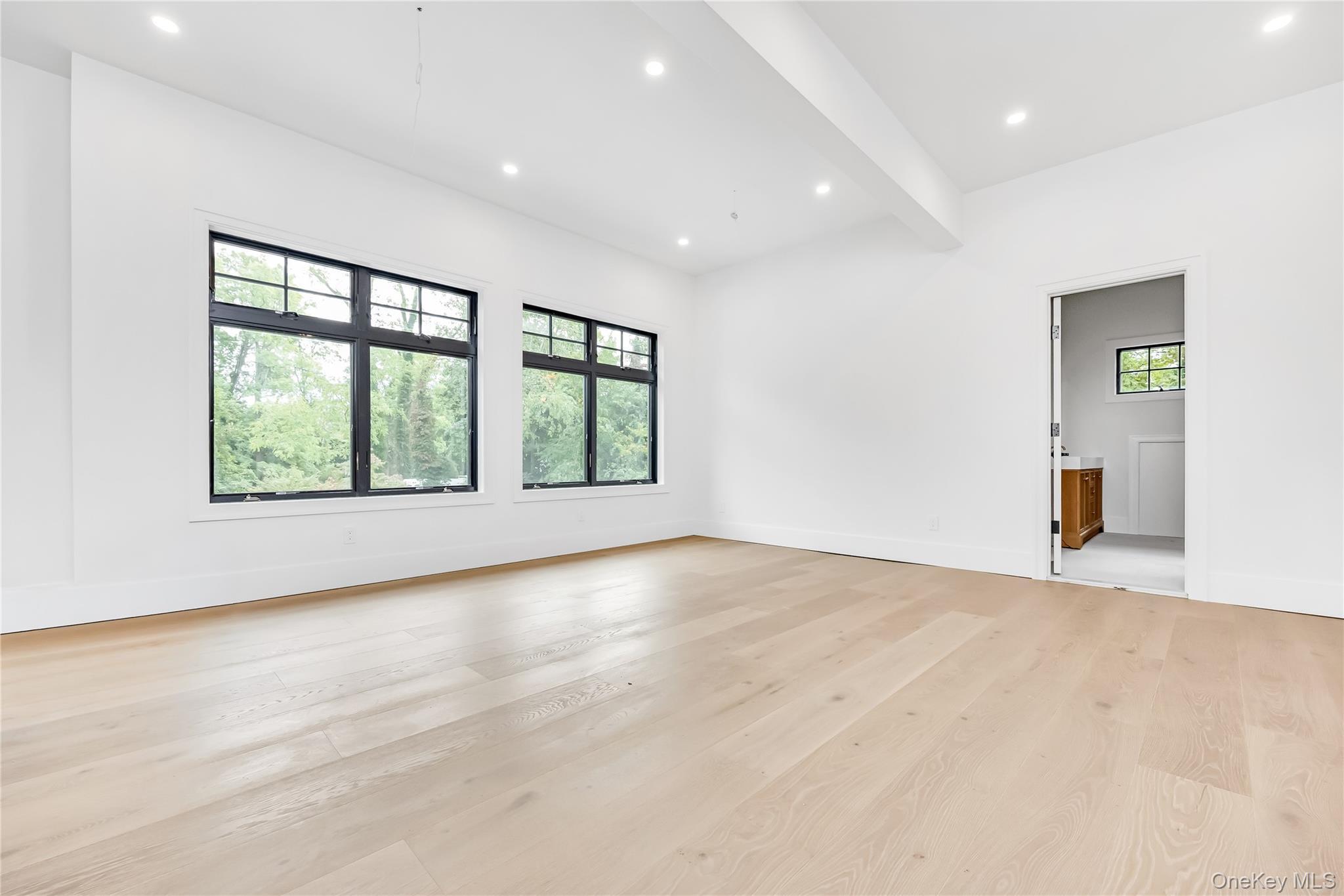 Single Family Long Beach Suffolk County, NY 11780, MLS-923645-27