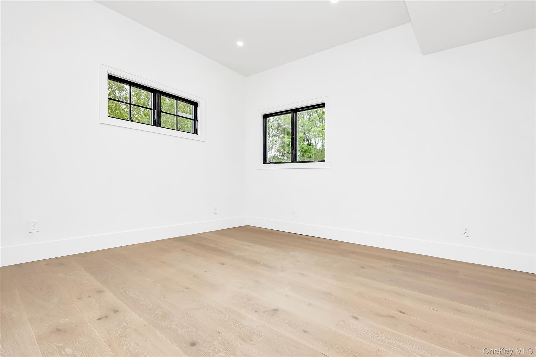 Single Family Long Beach Suffolk County, NY 11780, MLS-923645-29