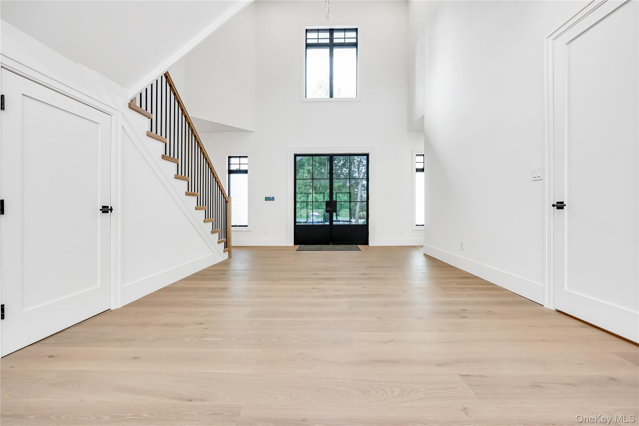 Single Family Long Beach Suffolk County, NY 11780, MLS-923645-37