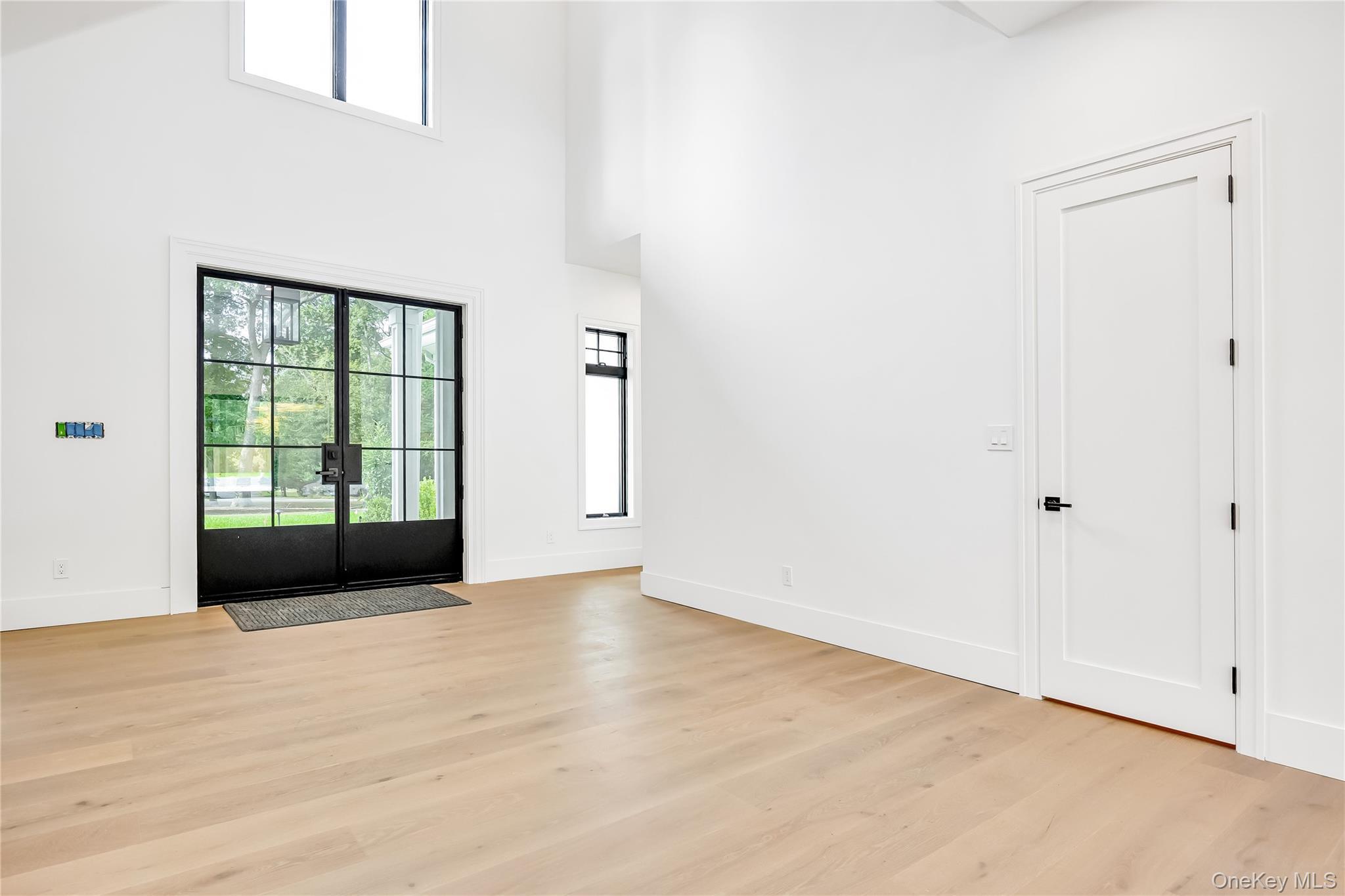 Single Family Long Beach Suffolk County, NY 11780, MLS-923645-38