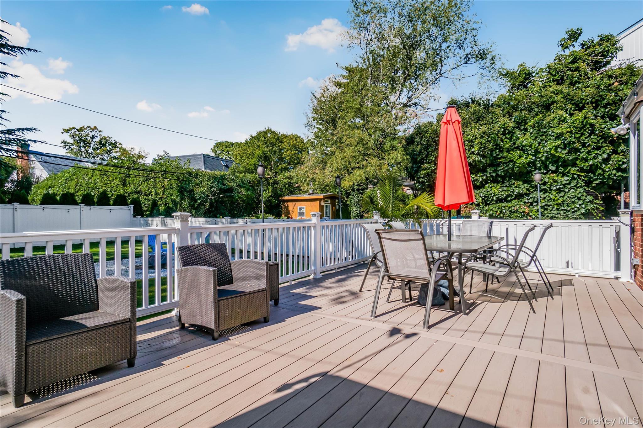 Single Family Maple  Nassau County, NY 11040, MLS-923646-28