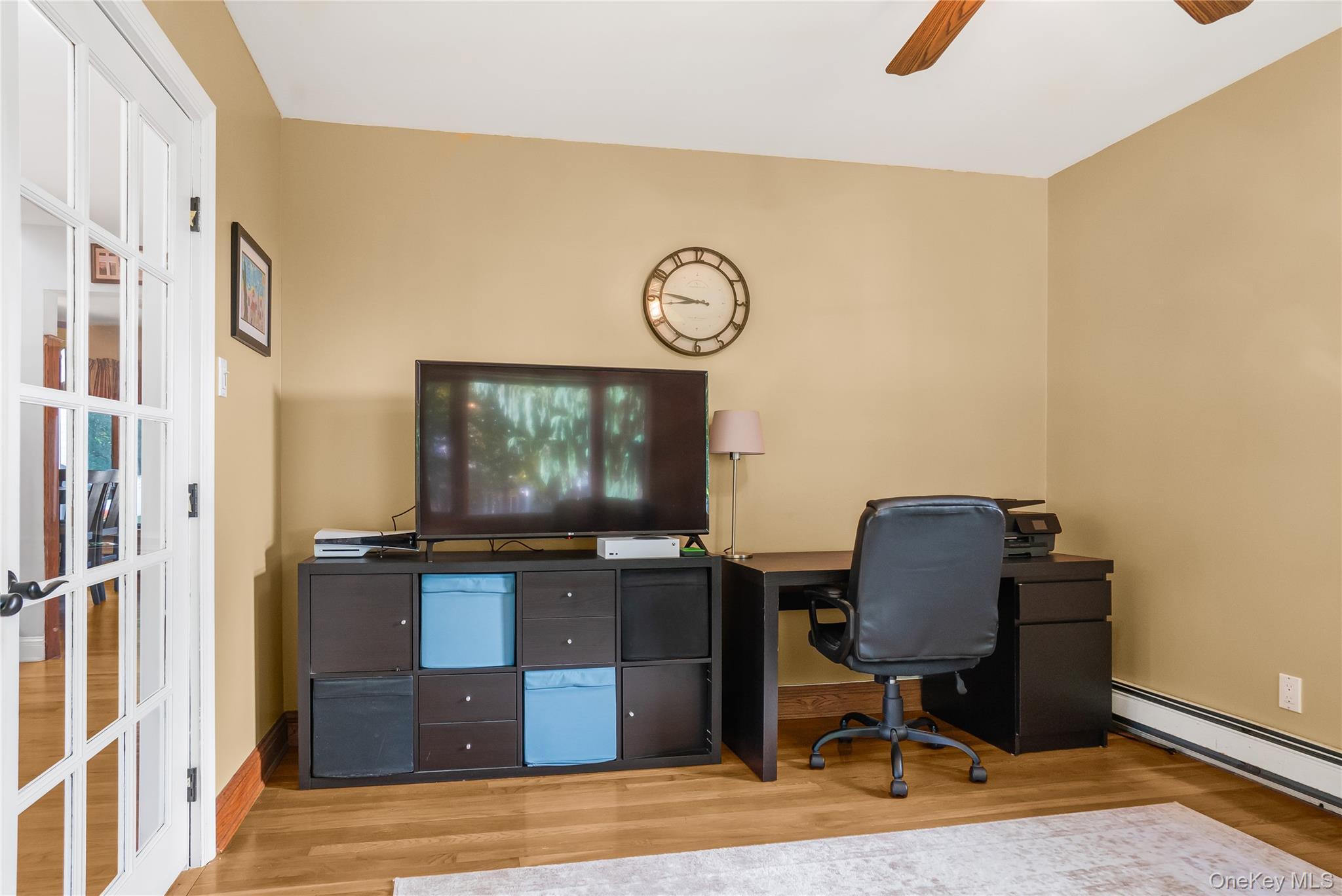 Single Family Maple  Nassau County, NY 11040, MLS-923646-8