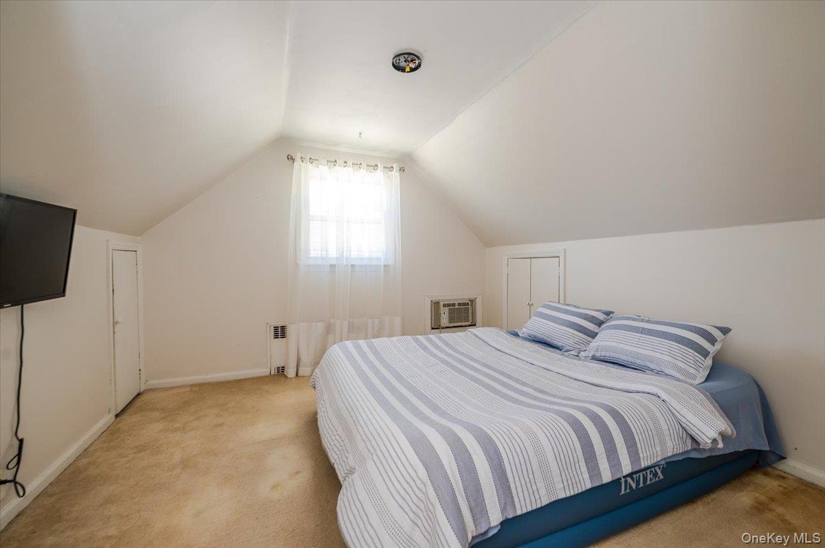 Single Family Marshall  Nassau County, NY 11003, MLS-923652-10