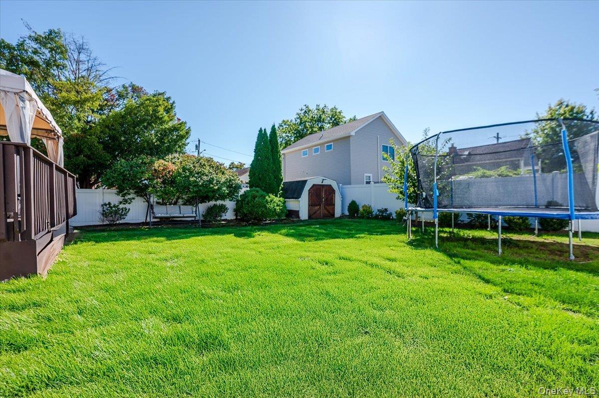 Single Family Marshall  Nassau County, NY 11003, MLS-923652-21