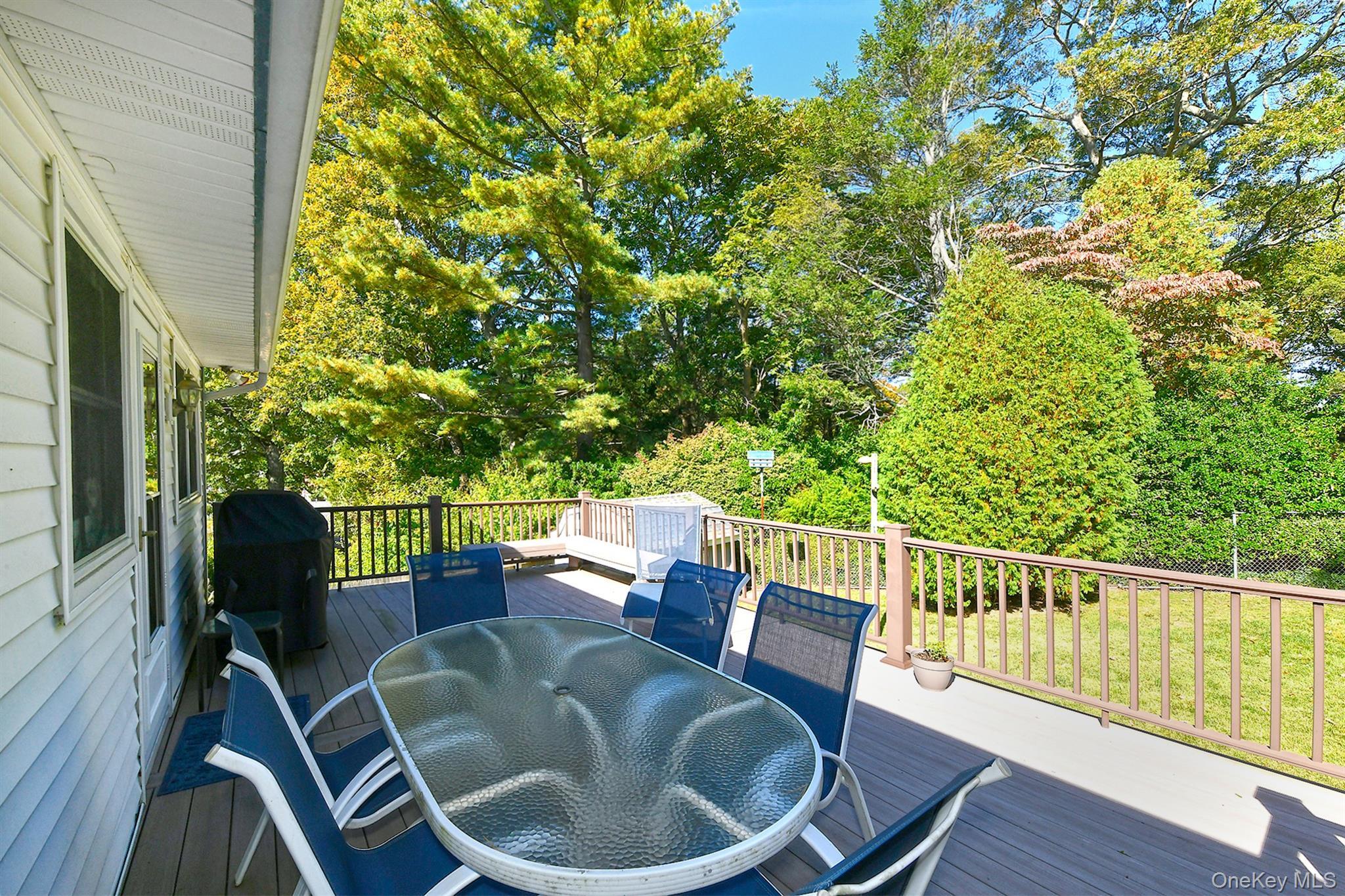 Single Family Cardiff  Suffolk County, NY 11746, MLS-923653-25