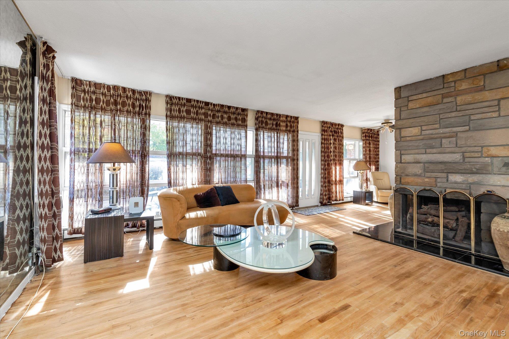 Single Family 24th Queens, NY 11360, MLS-923655-11