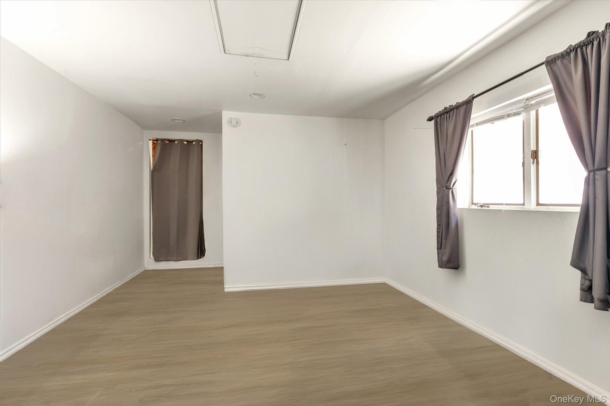 Single Family 24th Queens, NY 11360, MLS-923655-17