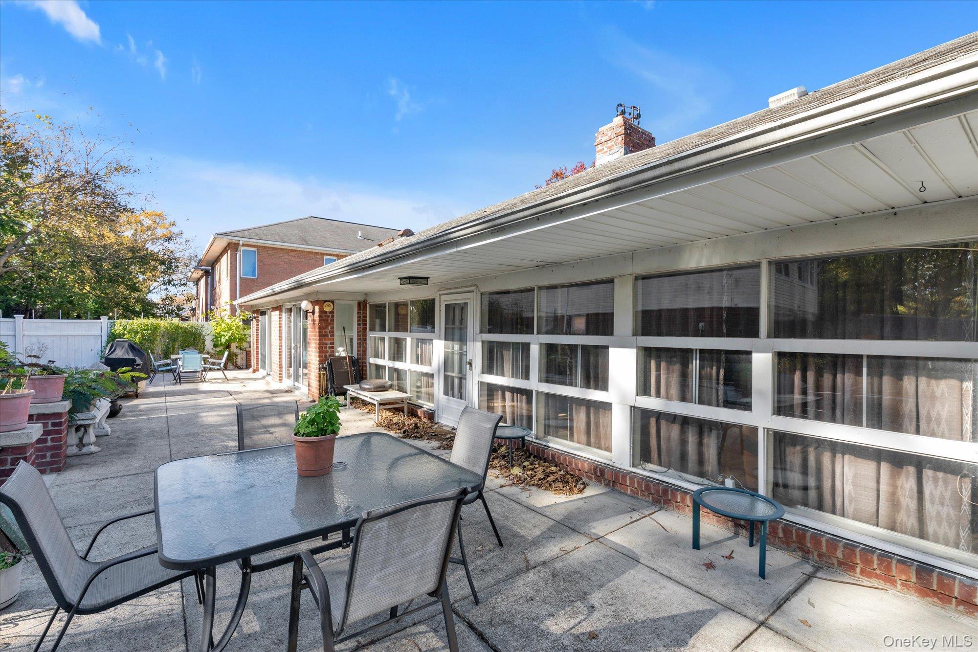 Single Family 24th Queens, NY 11360, MLS-923655-20