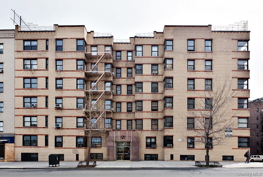 Coop Grand Concourse  Bronx, NY 10451, MLS-923658-7