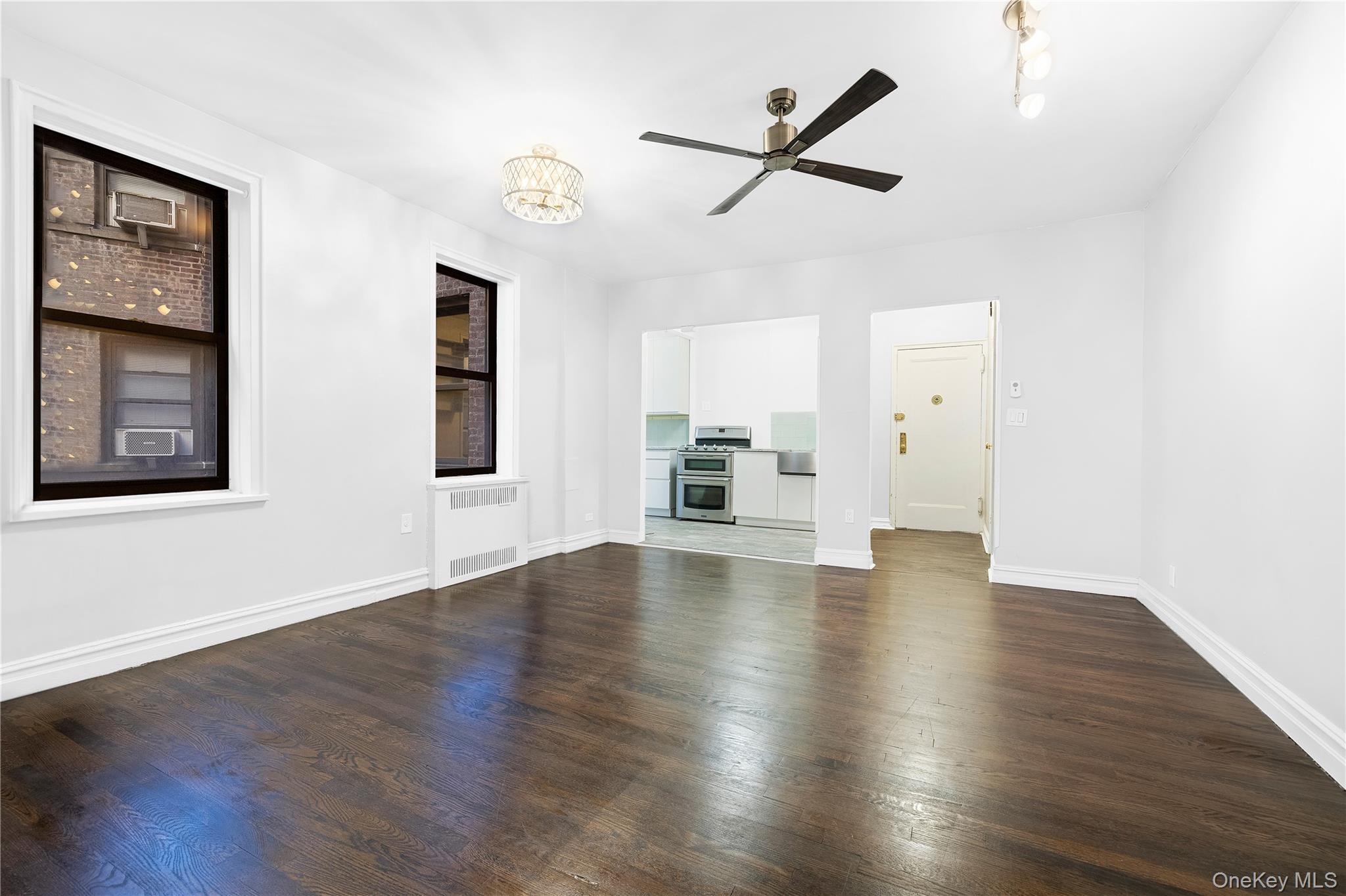 Coop Grand Concourse  Bronx, NY 10451, MLS-923658-8