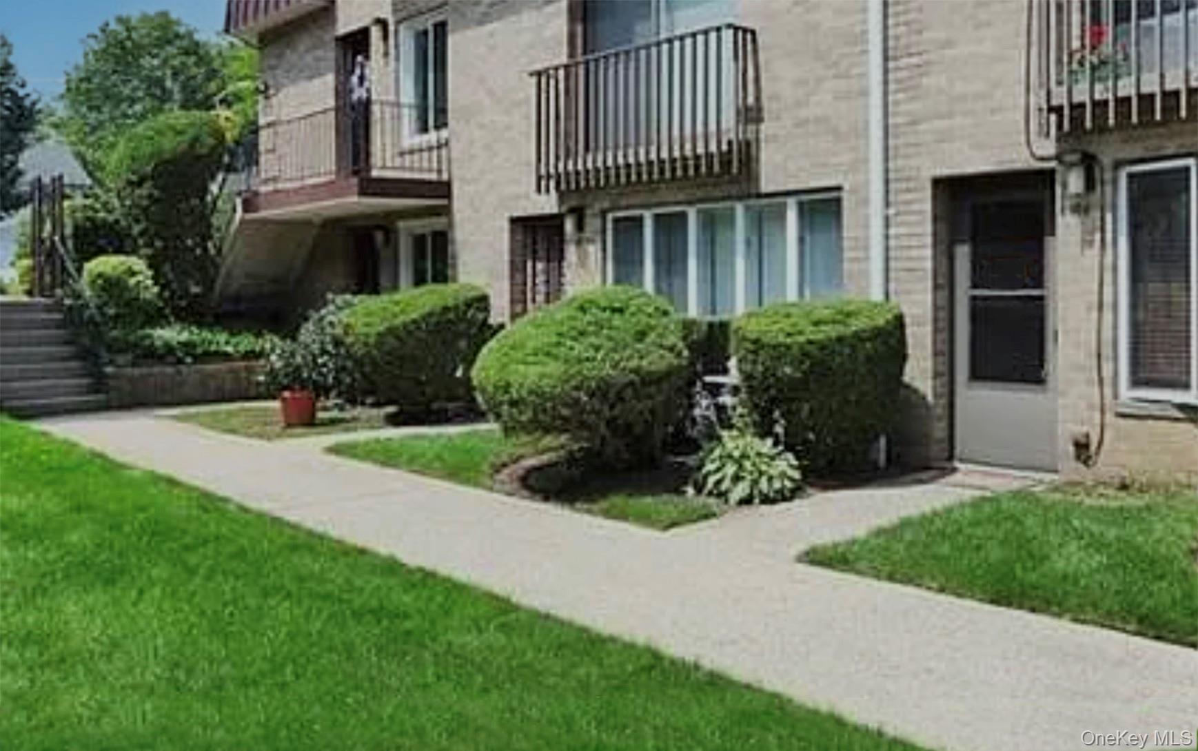 Condo Hilton  Nassau County, NY 11550, MLS-923663-12