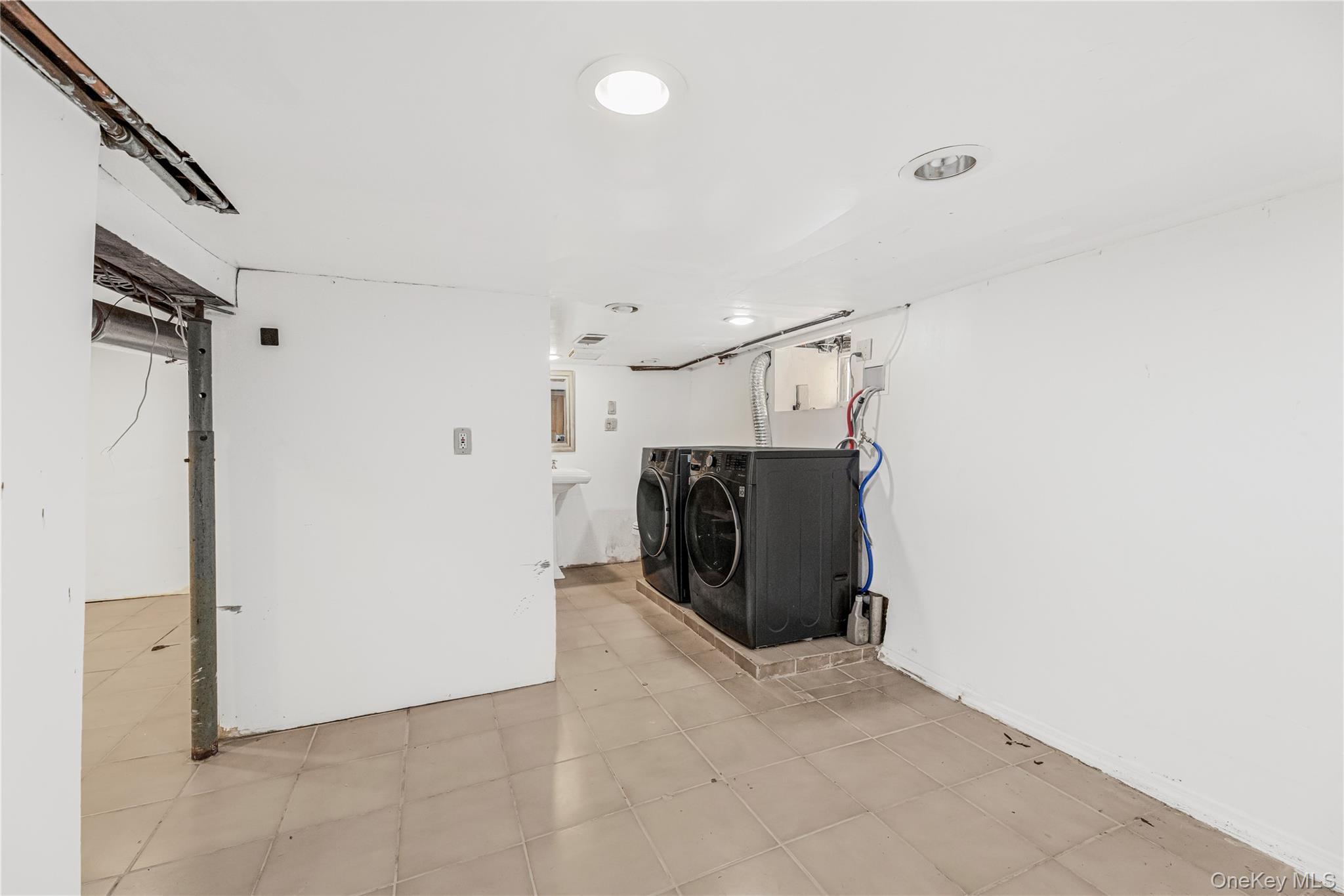 Single Family Madison  Westchester County, NY 10573, MLS-923674-16