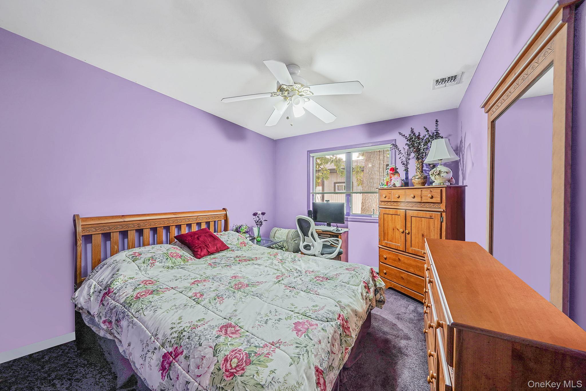 Single Family Bathgate St Staten Island, NY 10312, MLS-923691-18