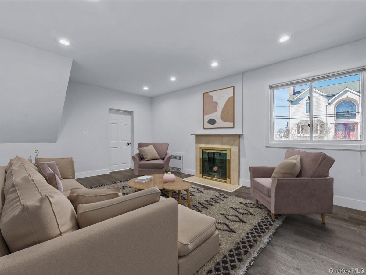 Single Family Franklin  Nassau County, NY 11557, MLS-923693-4