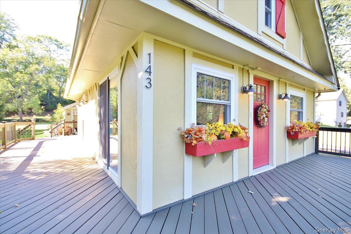 Single Family Old Post Orange County, NY 12542, MLS-923789-10