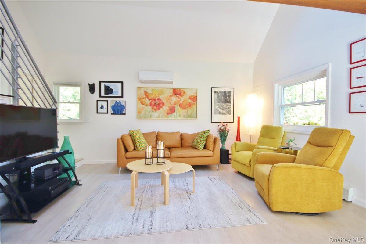 Single Family Old Post Orange County, NY 12542, MLS-923789-16