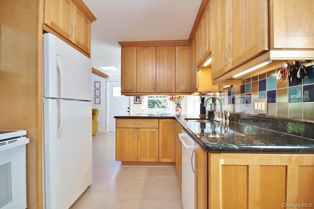 Single Family Old Post Orange County, NY 12542, MLS-923789-24