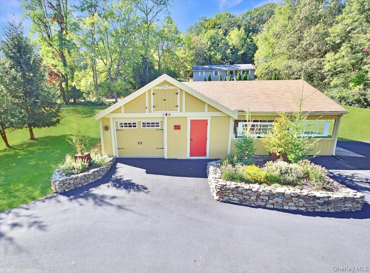 Single Family Old Post Orange County, NY 12542, MLS-923789-37