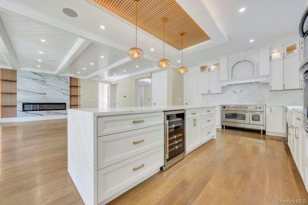 Single Family Short Nassau County, NY 11756, MLS-923792-19