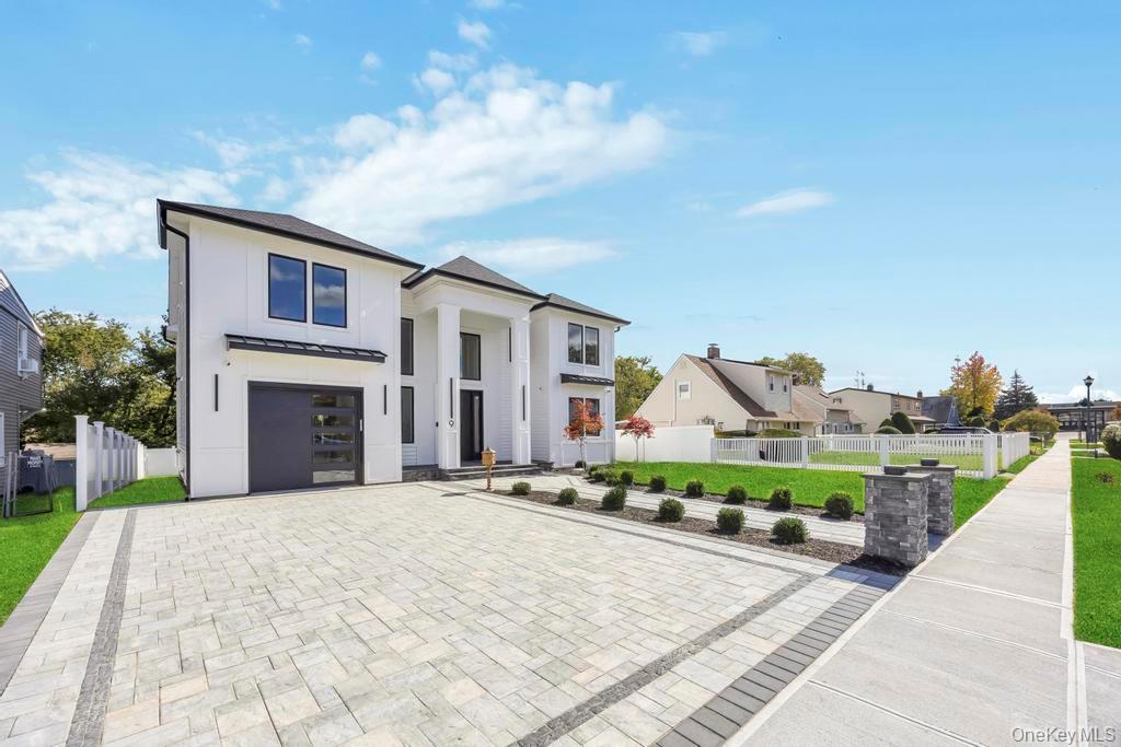 Single Family Short Nassau County, NY 11756, MLS-923792-2