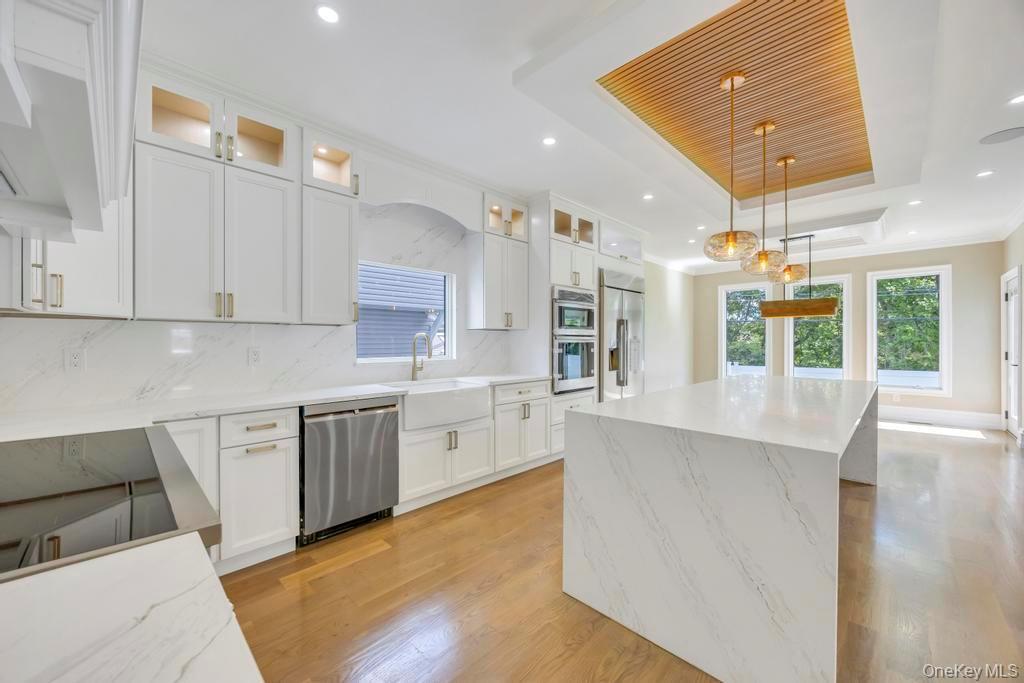 Single Family Short Nassau County, NY 11756, MLS-923792-20