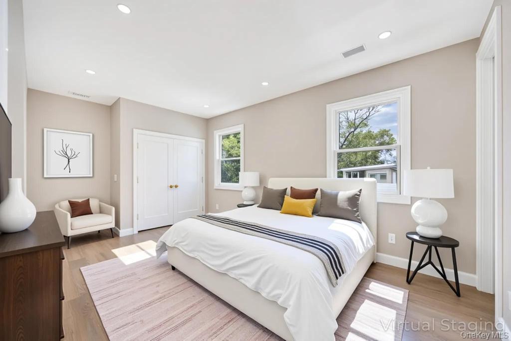 Single Family Short Nassau County, NY 11756, MLS-923792-31