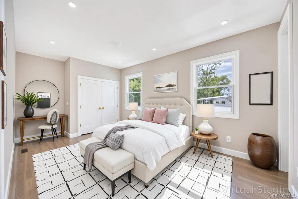 Single Family Short Nassau County, NY 11756, MLS-923792-32