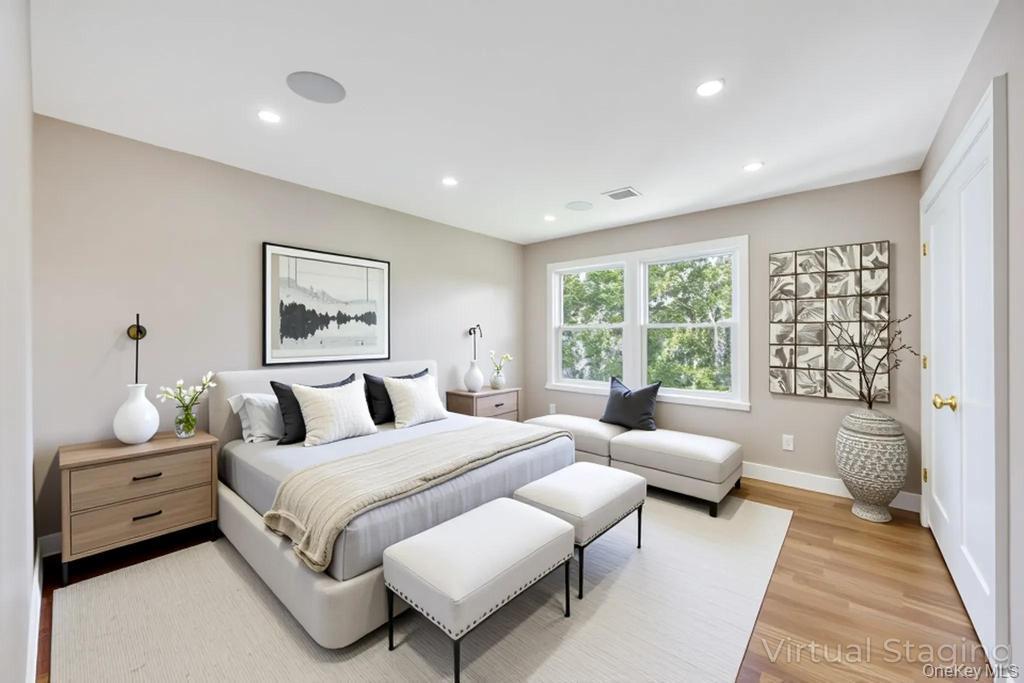 Single Family Short Nassau County, NY 11756, MLS-923792-35