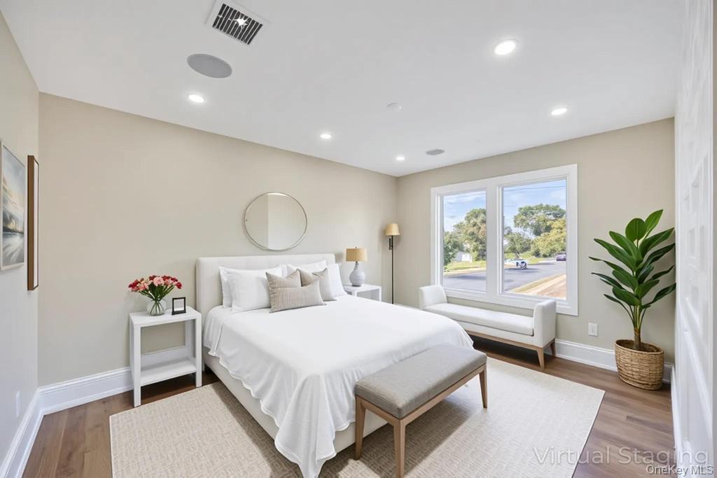 Single Family Short Nassau County, NY 11756, MLS-923792-37