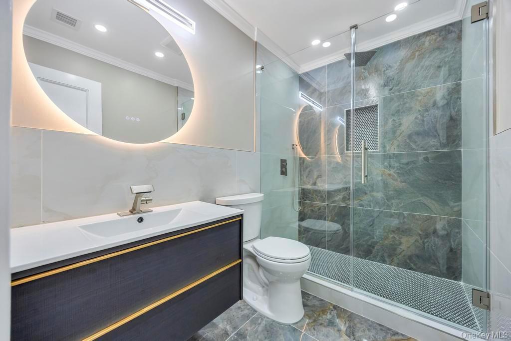 Single Family Short Nassau County, NY 11756, MLS-923792-40